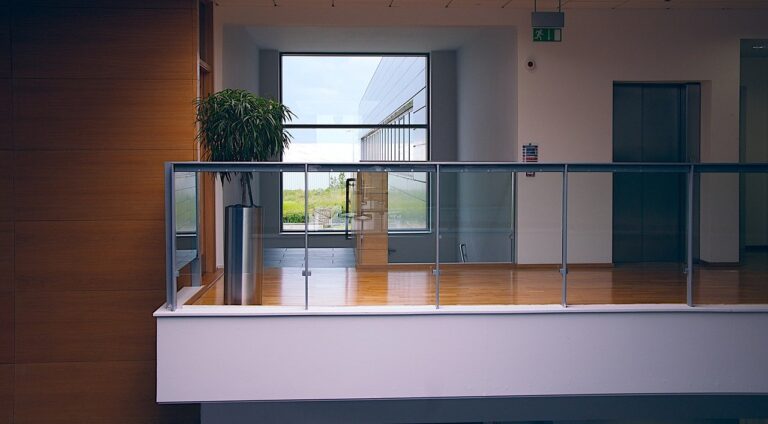 Tips To Help You Choose The Right Commercial Electrician